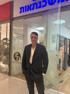 קיצור של כמה שנים יכול לחסוך עשרות אלפי שקלים. שלום עמירה מתמחה בבניית אסטרטגיות קיצור משכנתא מבלי להכביד על הלקוח.